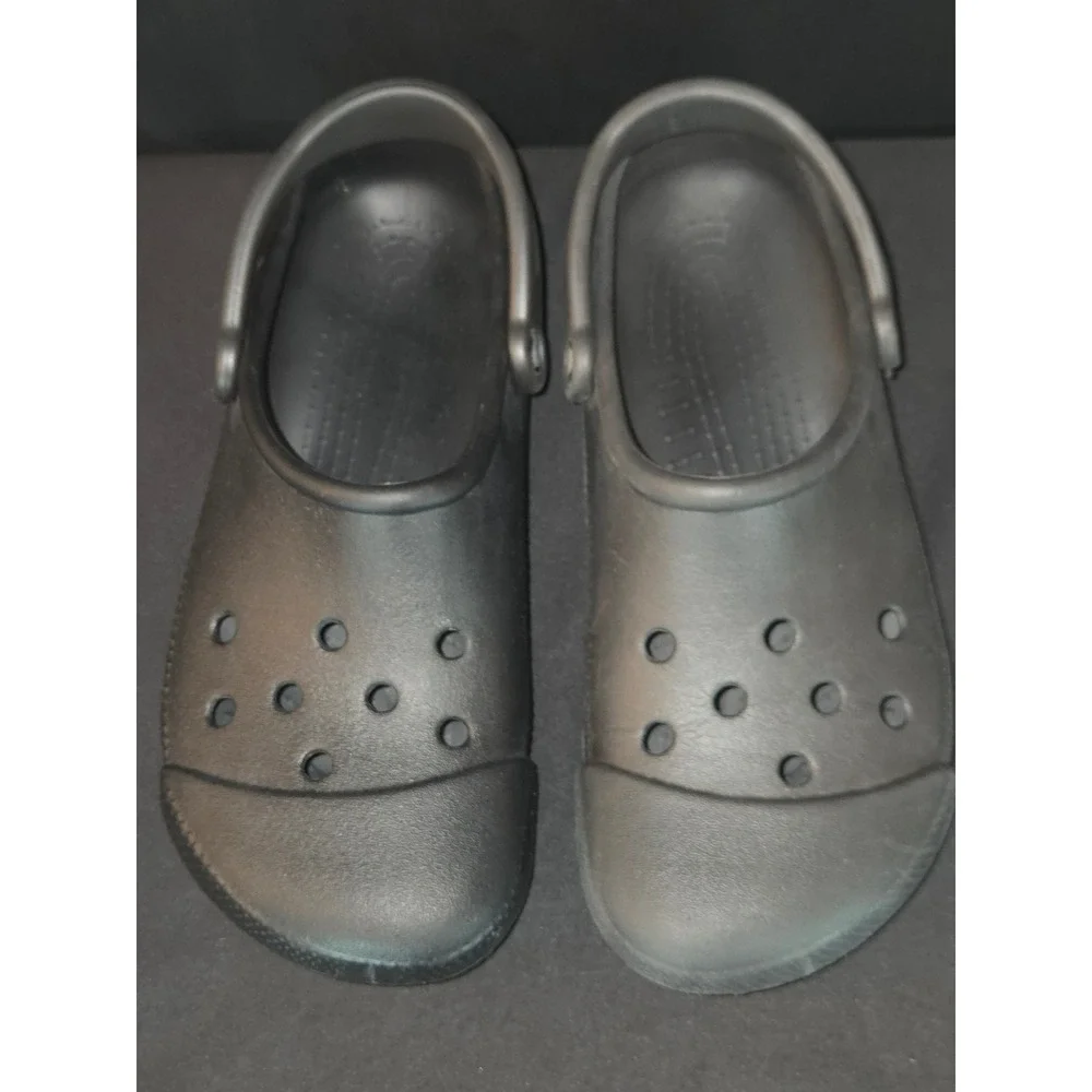 CROCS embrace easygoing